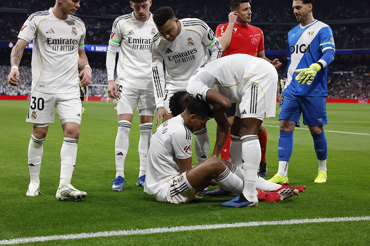 Džud Belingem u trenutku kad je doživeo povredu protiv Rajo Valjekana