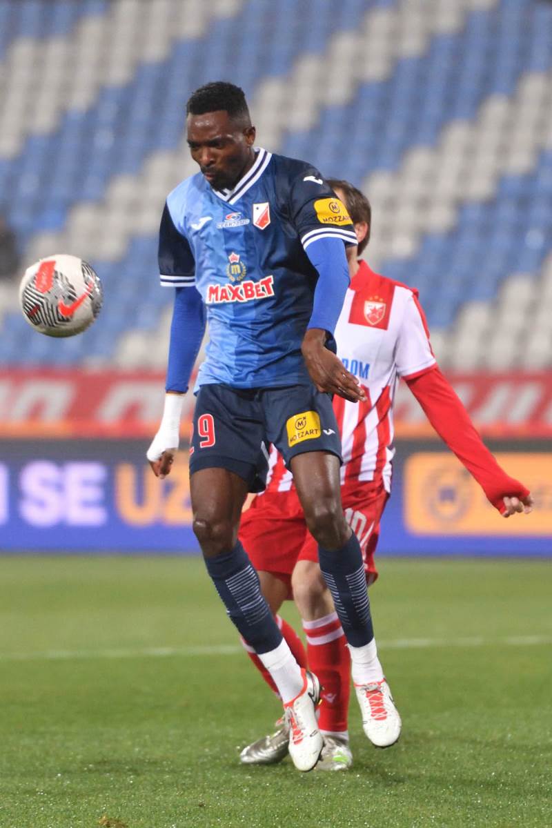 Kolins Sinčendže (5).jpg