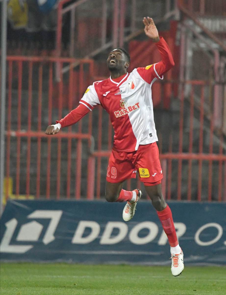 Kolins Sinčendže (7).jpg