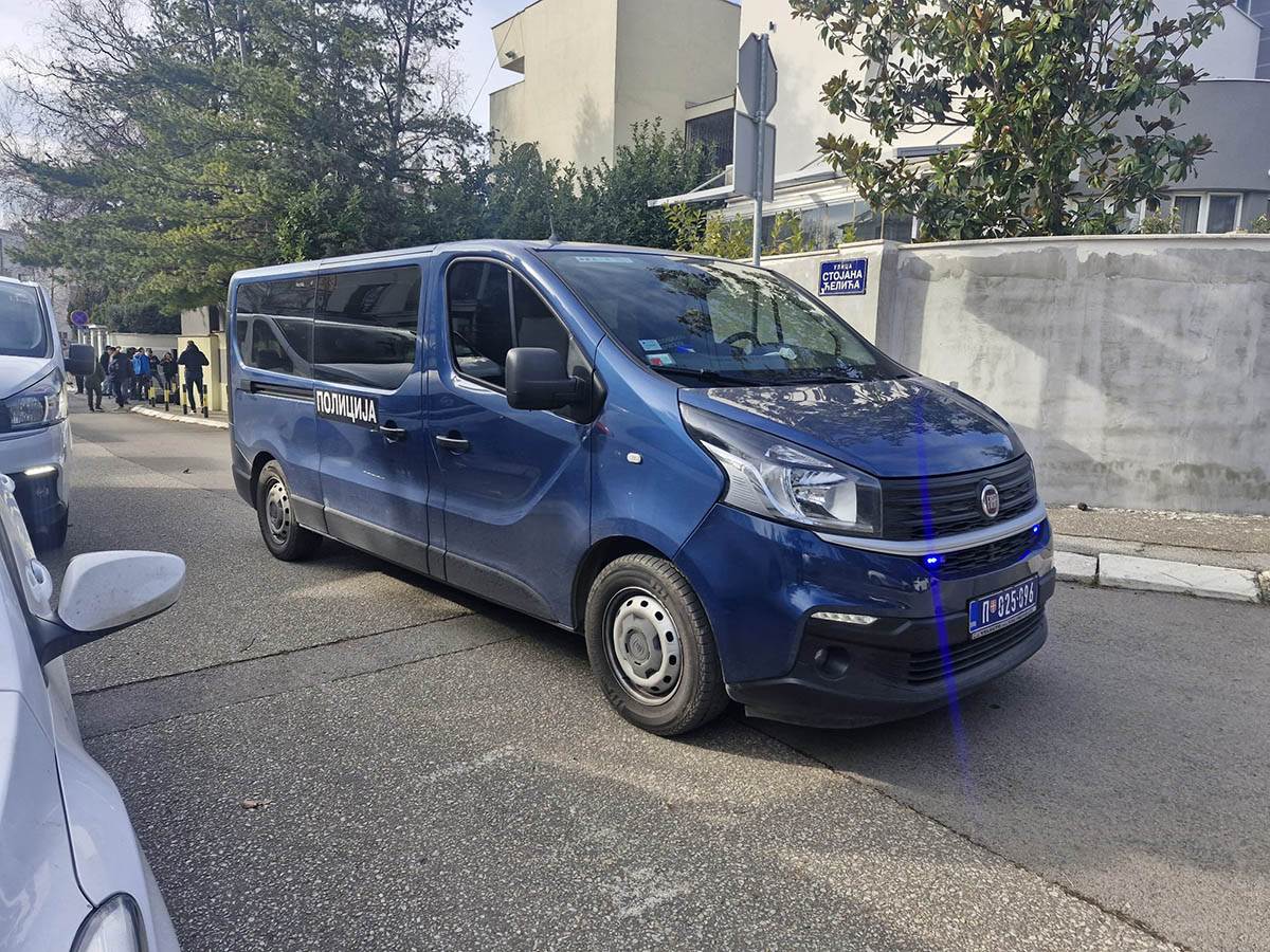 Zdravko Čolić vila Dedinje