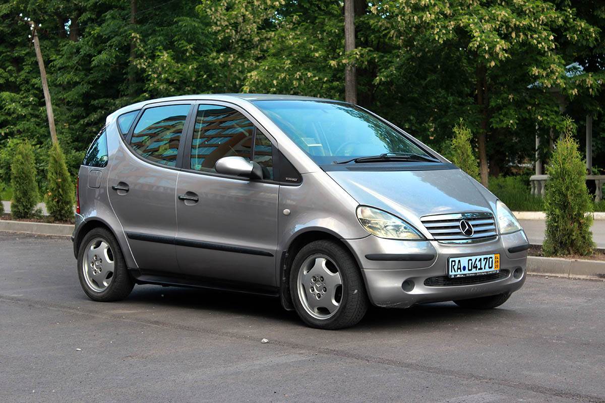 Mercedes A170 2.jpg