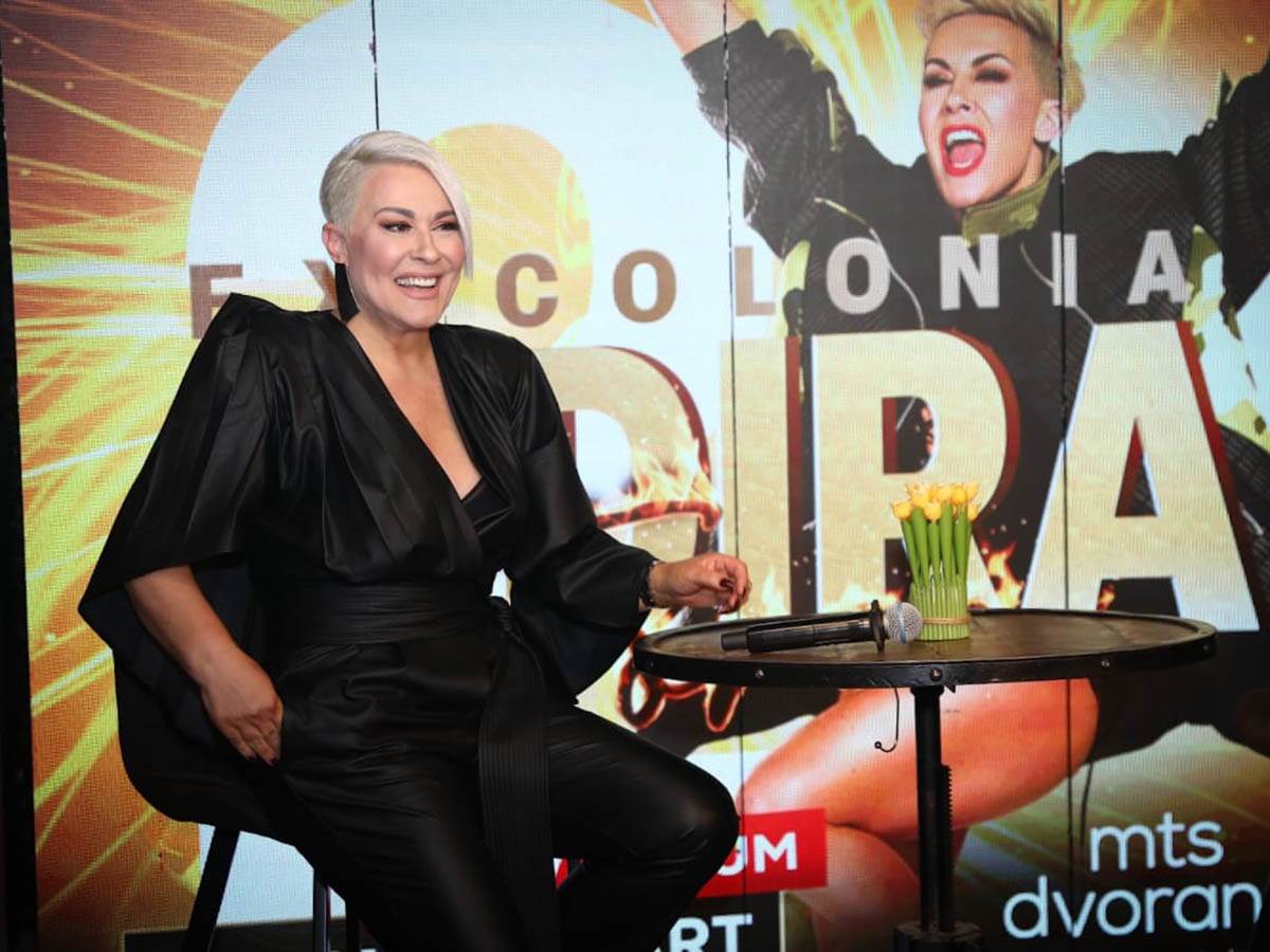 Indira ex Colonia (4) copy.jpg