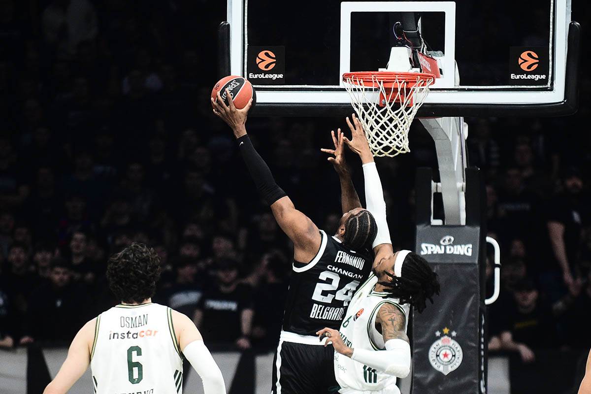 Partizan - Panatinaikos (39).jpg