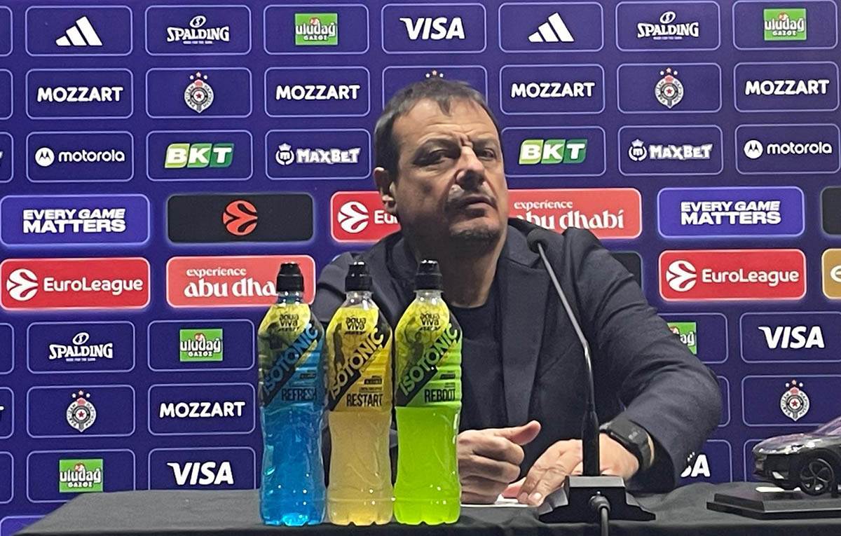 Ergin Ataman konferencija posle Partizana (3).jpg