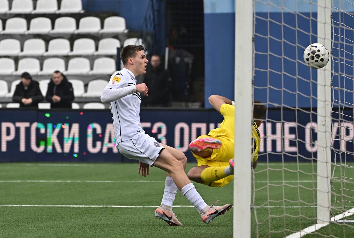 Partizan - Radnik (2).jpg