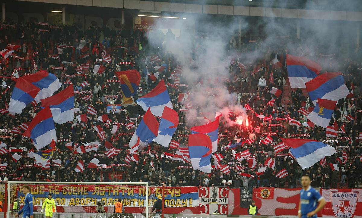 Delije na utakmici Zvezda Novi Pazar