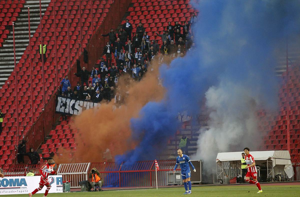 Navijači Novog Pazara na utakmici protiv Zvezde