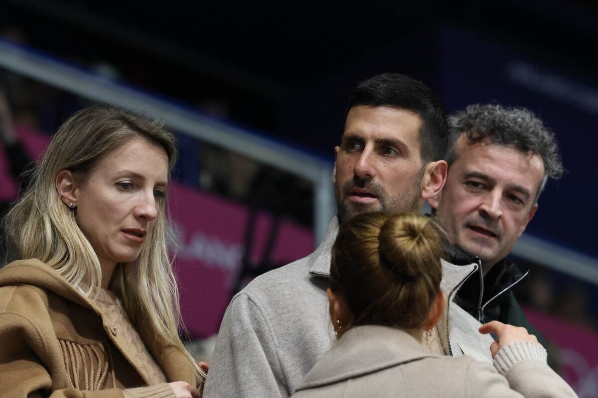 Novak Đoković ulazi u halu u Milanu na Zimskim olimpijskim igrama 2026