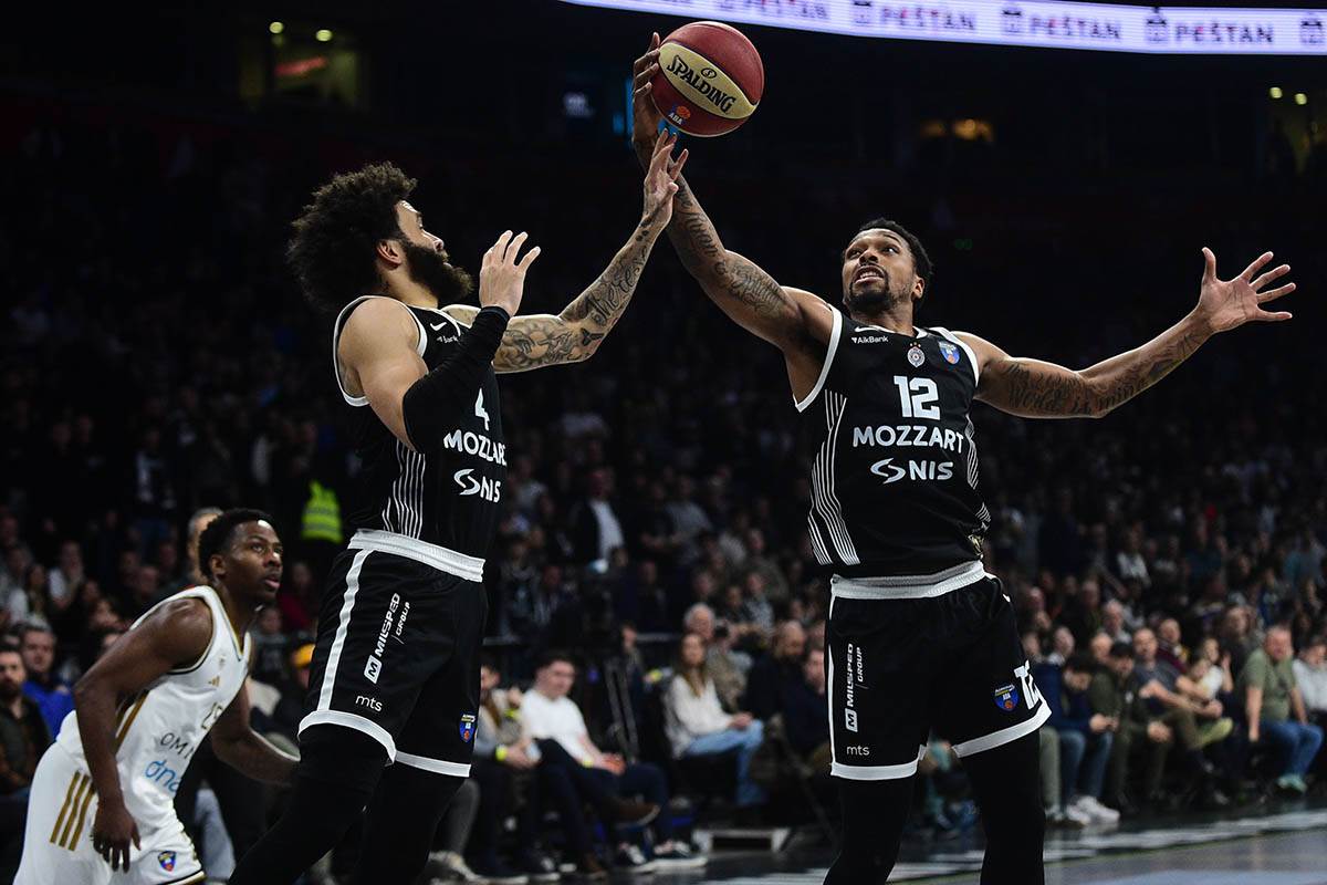 Partizan - Dubai (6).jpg