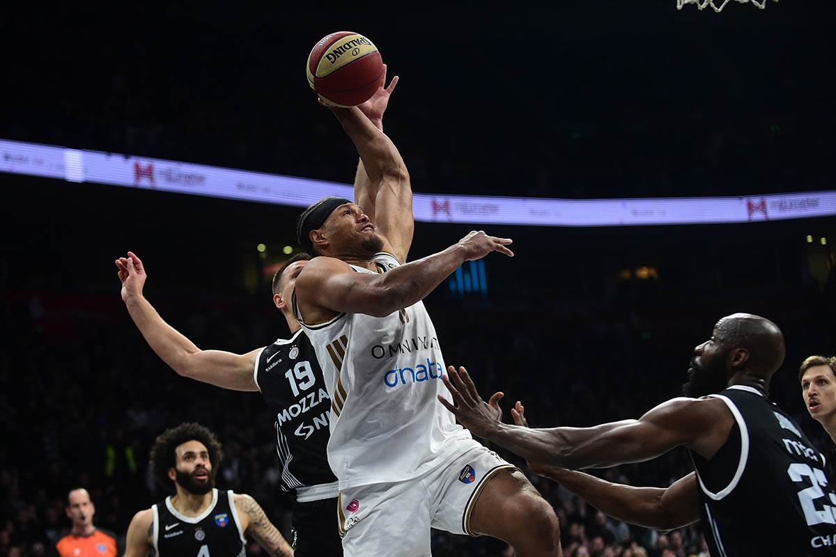 Partizan - Dubai (12).jpg