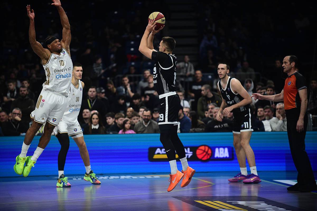 Partizan - Dubai (16).jpg