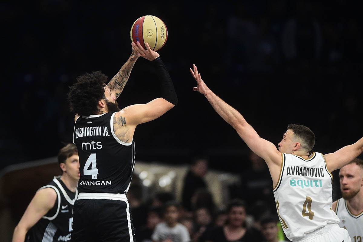 Partizan - Dubai (17).jpg