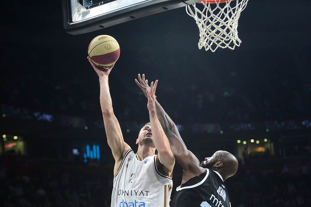 Partizan - Dubai (20).jpg