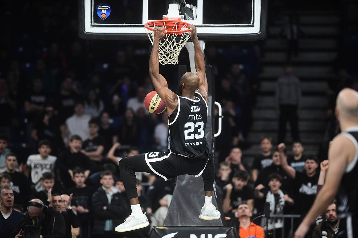 Partizan - Dubai (1).jpg