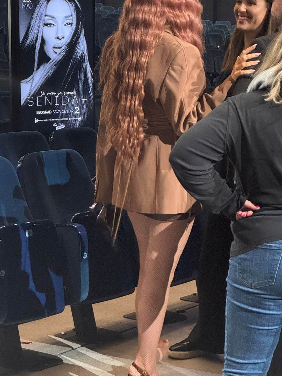 Senidah bose noge (1).jpg