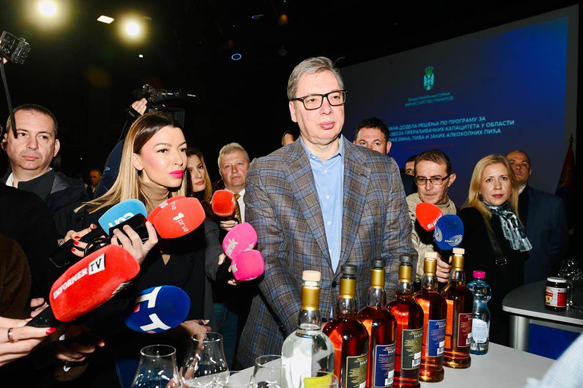 Aleksandar Vučić u Ložionici (5).jpg