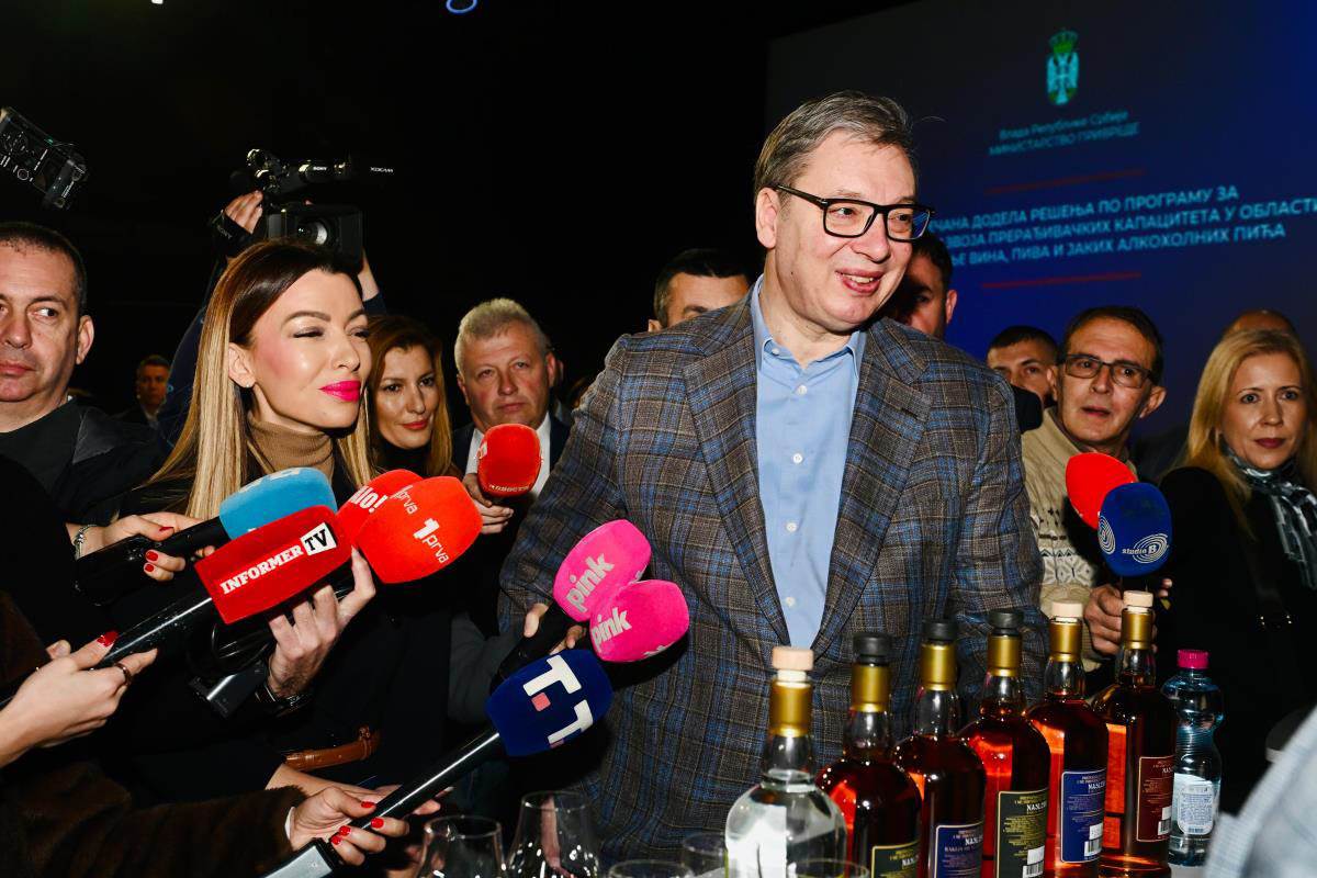 Aleksandar Vučić u Ložionici (7).jpg