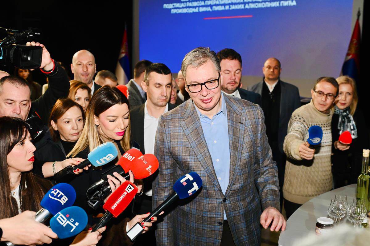 Aleksandar Vučić u Ložionici (9).jpg