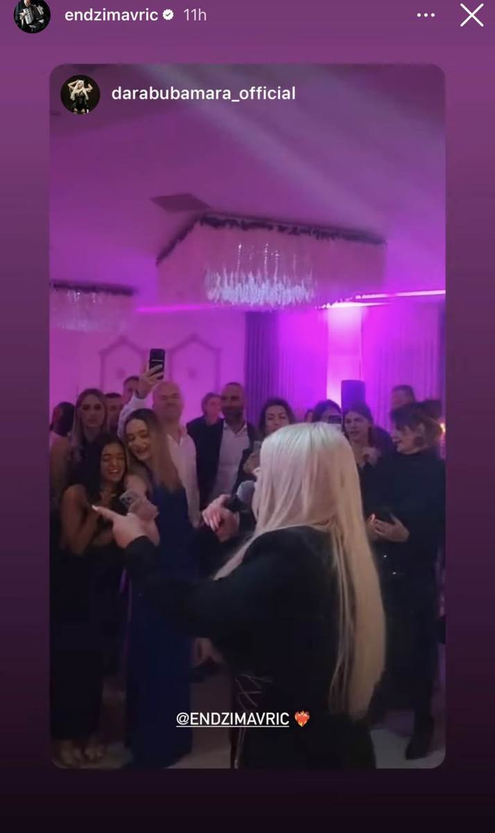 Endži Mavrić punoletstvo ćerke (3).jpg