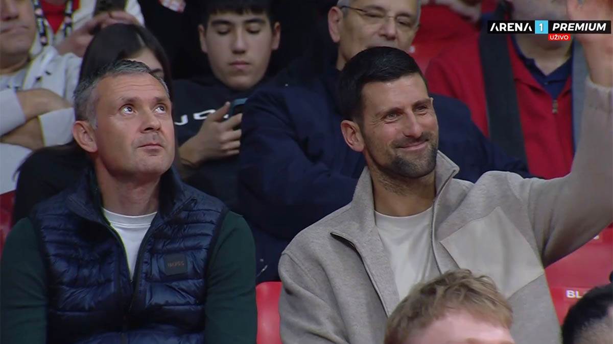 Novak Ðoković na meču Olimpijakosa i Zvezde  (7).jpg