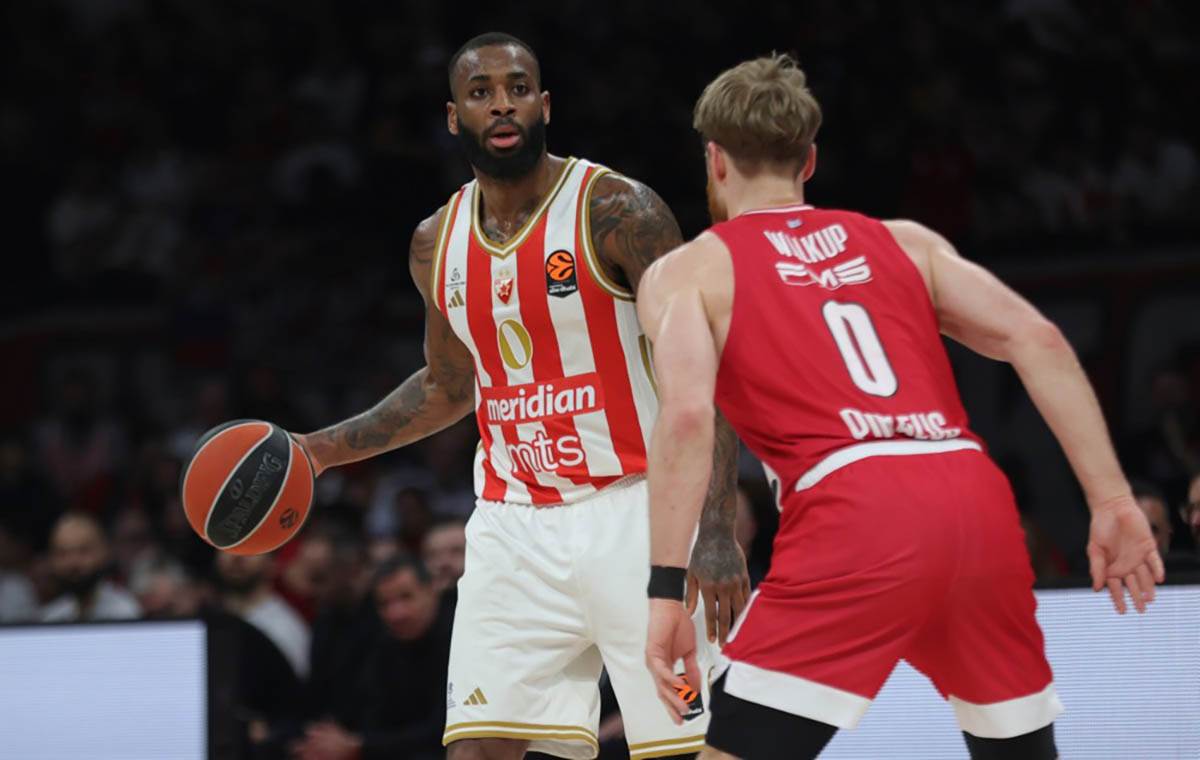 Crvena Zvezda - Olimpijakos (3).jpg