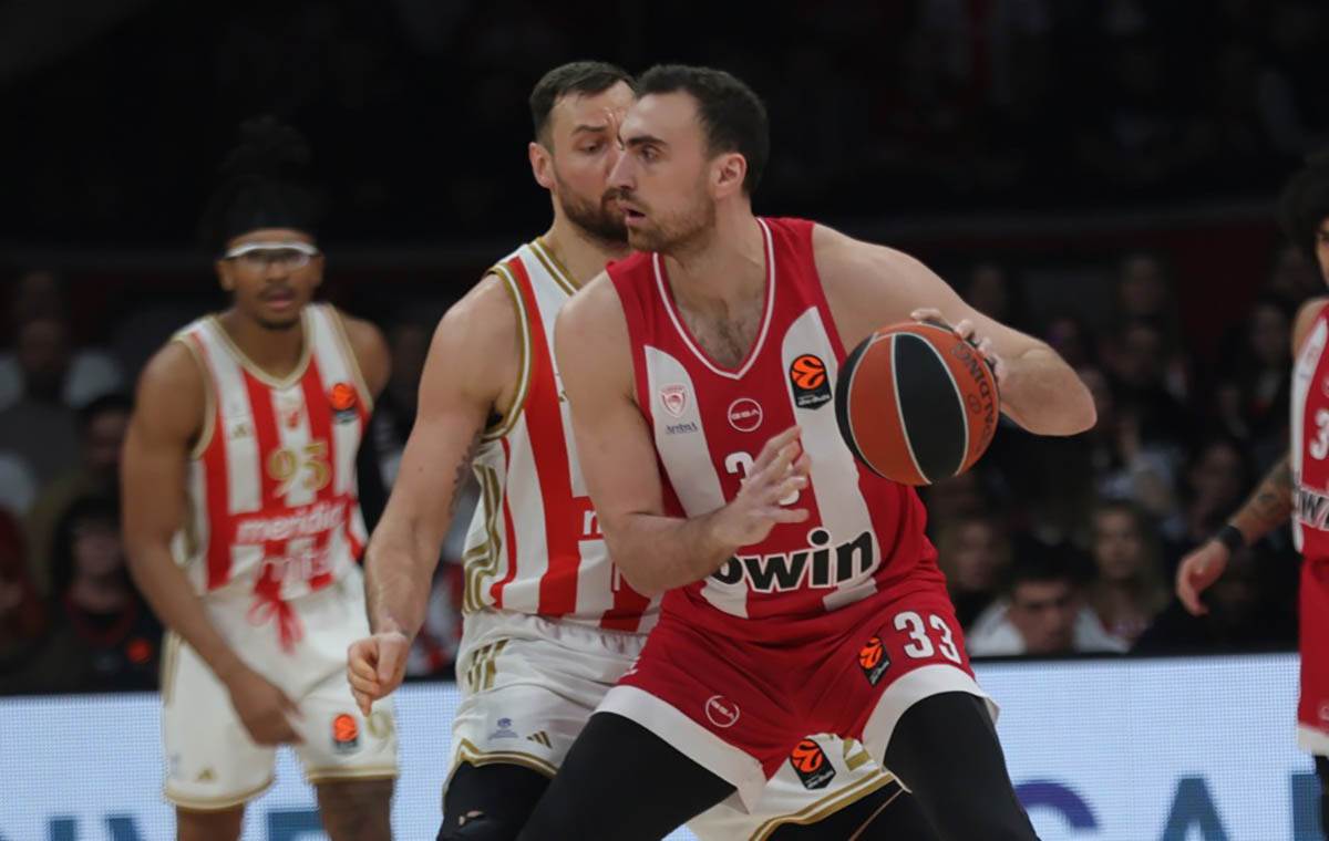 Crvena Zvezda - Olimpijakos (4).jpg