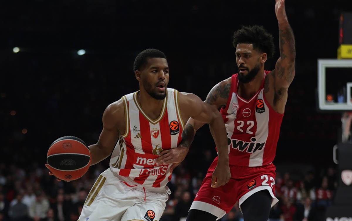 Crvena Zvezda - Olimpijakos (1).jpg