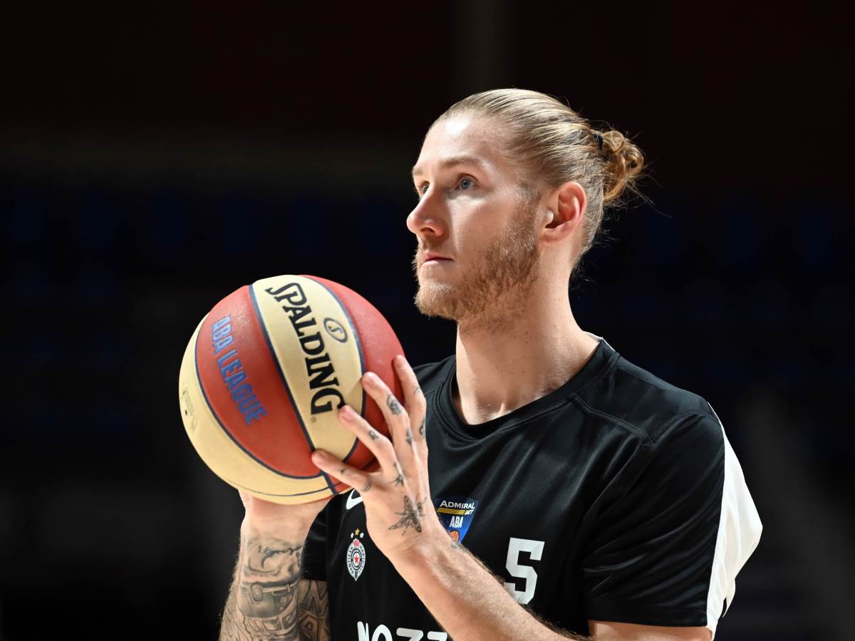 Košarkaš Partizana Dilan Osetkovski