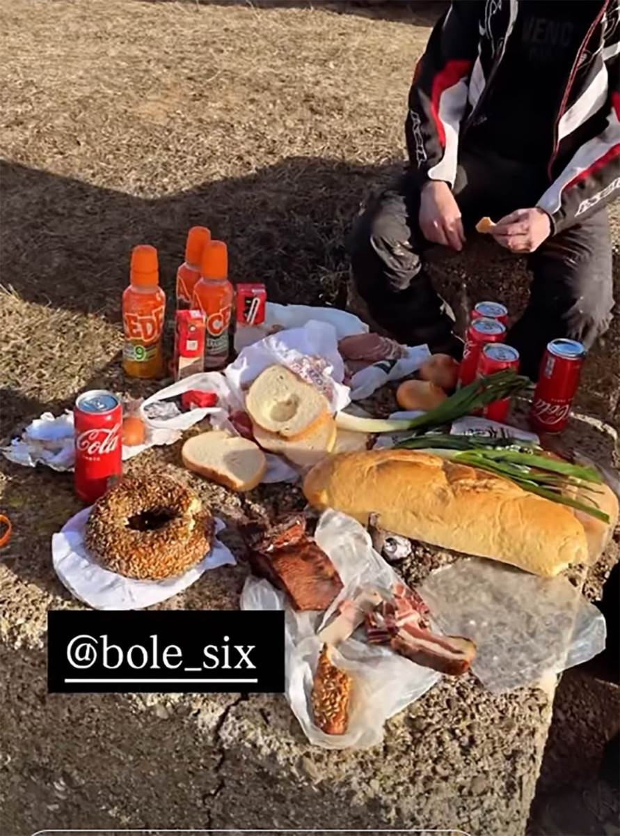 Darko Lazić sa sinom na kvadu  (2).jpg