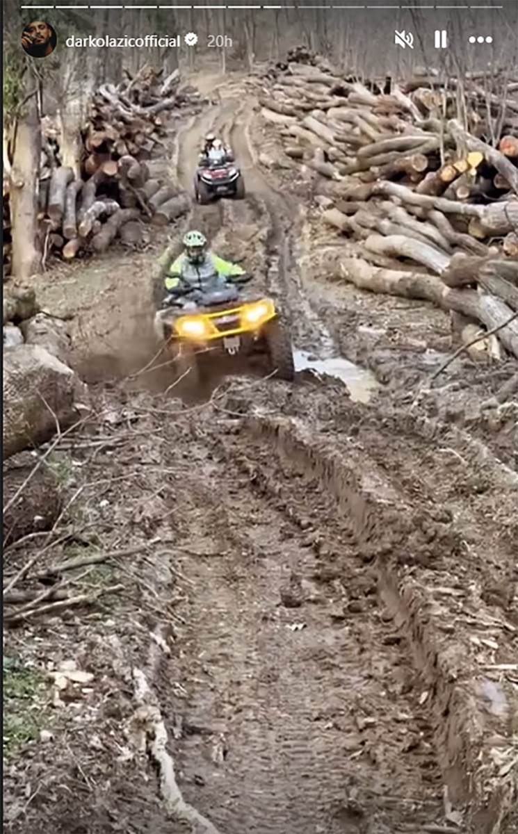 Darko Lazić sa sinom na kvadu  (4).jpg