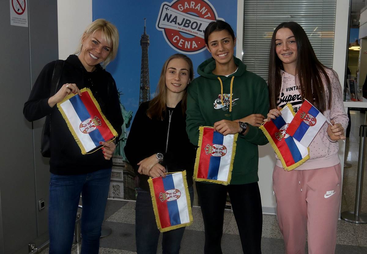 Olga Danilović Aleksandra Krunić i Tatjana Ječmenica