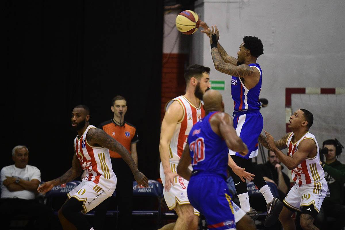 Crvena Zvezda - Igokea (2).jpg