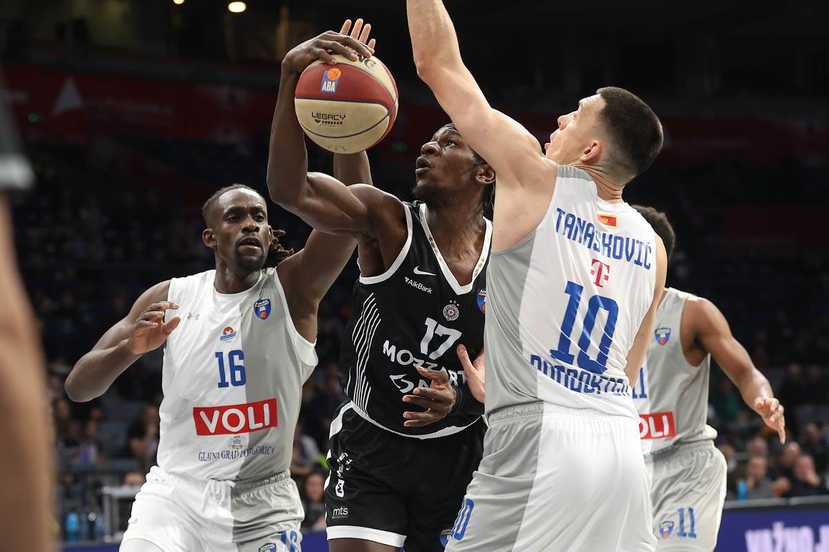 Partizan - Budućnost (1).jpg