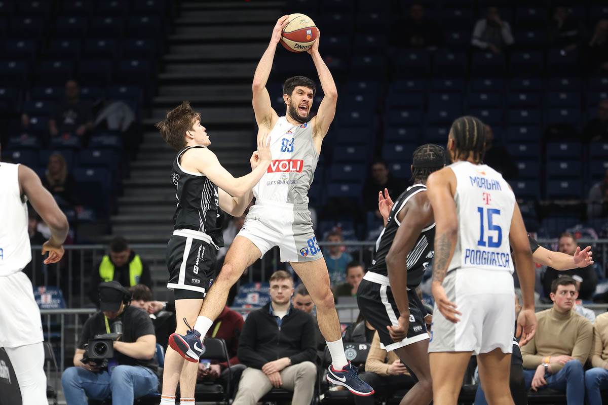 Partizan - Budućnost (1).jpg