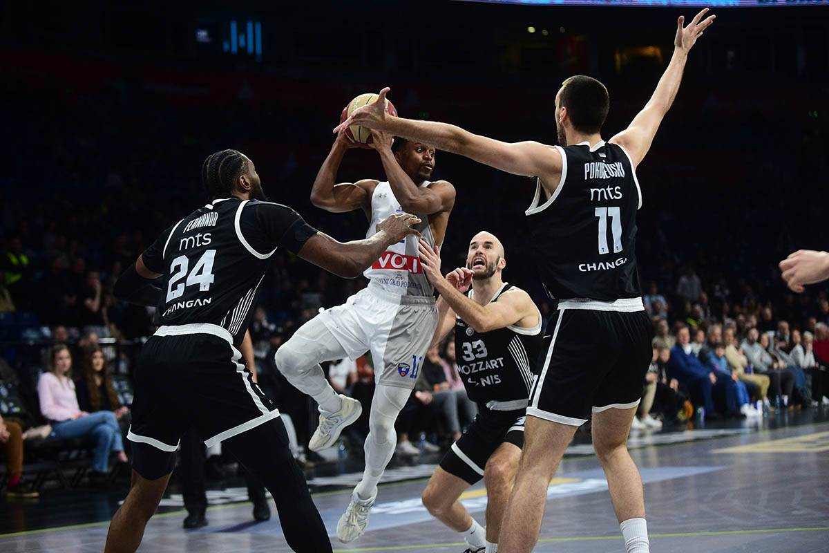 Partizan - Budućnost (1).jpg