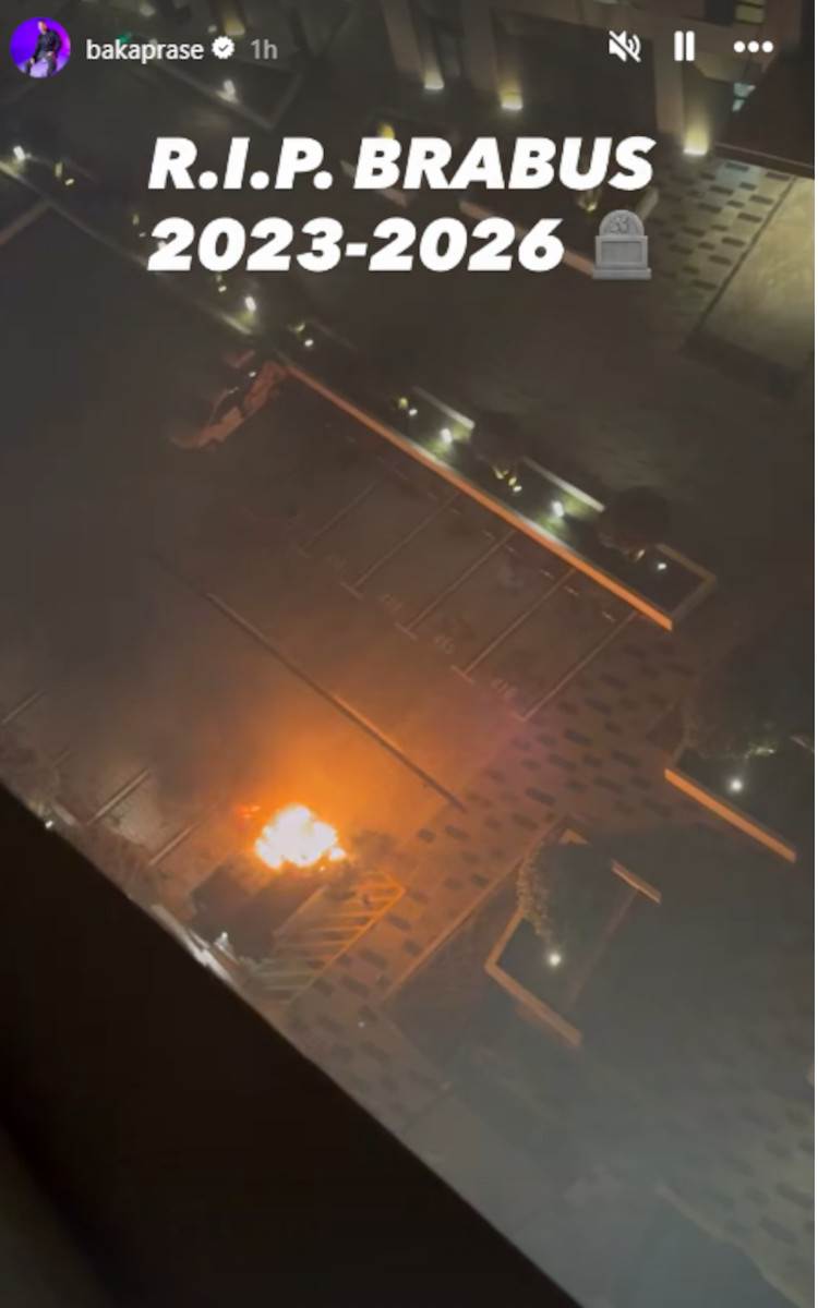 Baka Prase zapaljen auto terasa snimak.jpg