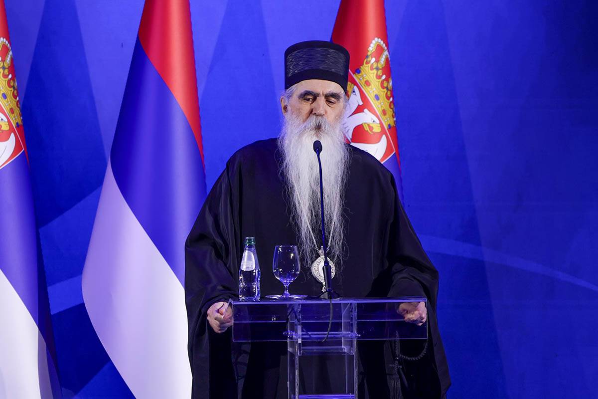 Uručenje Sretenjskog odlikovanja , Mitropolit bački Irinej (4).jpg