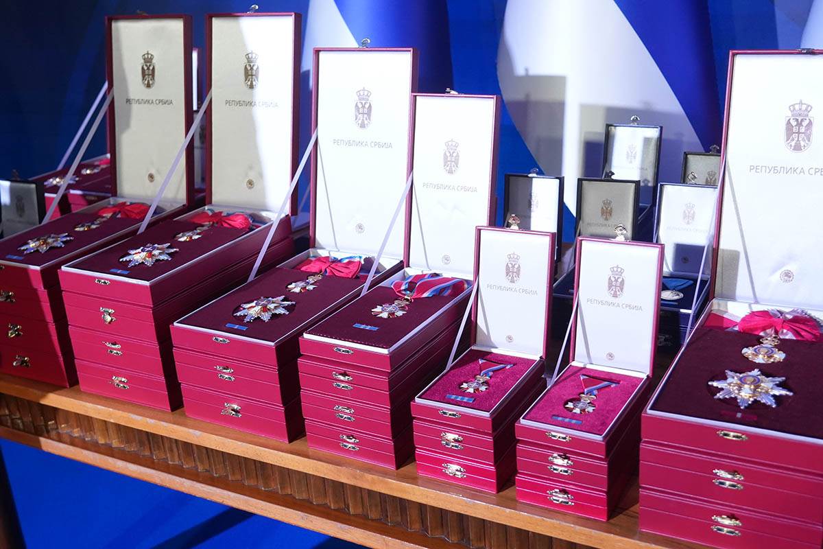 Ana Bekuta i Snežana Đurišić dobile odlikovanje na Dan državnosti  (7).jpg