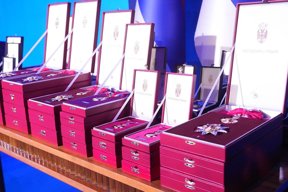 Ana Bekuta i Snežana Đurišić dobile odlikovanje na Dan državnosti  (10).jpg