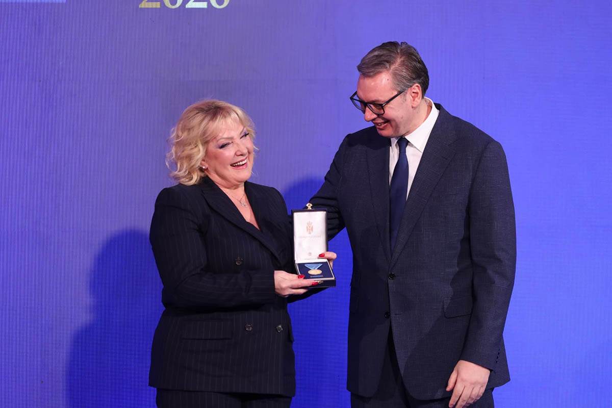 Snežana Đuriši dobitnica medalje Sretenje 2026 (2).jpg