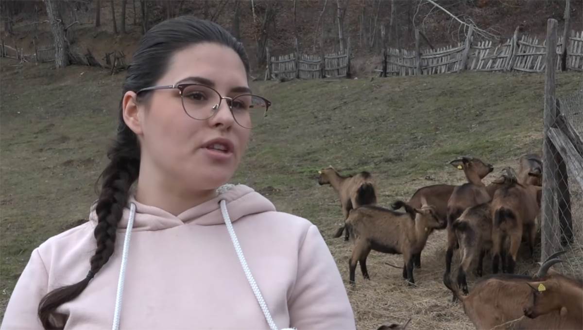 Jovana Rajković iz Ivanjice najmlađa kozarica u Srbiji 1.jpg