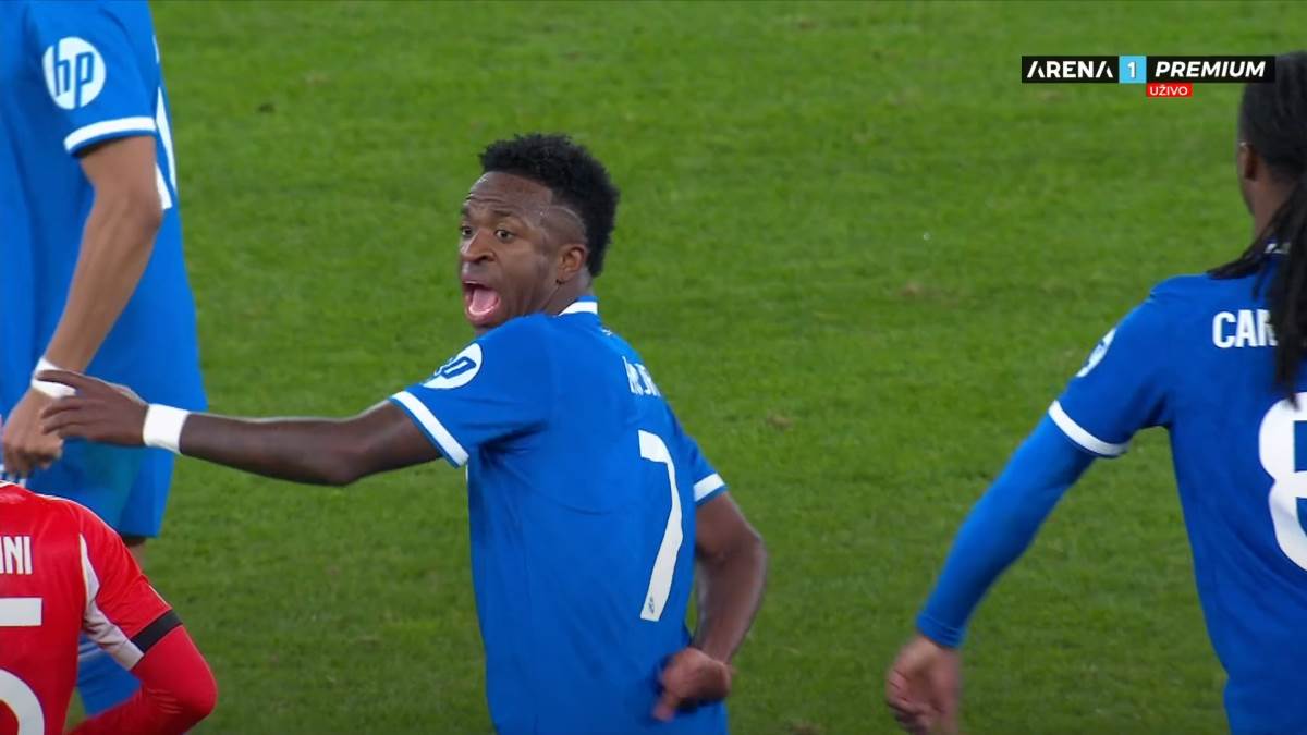 Benfika - Real Madrid, prekid meča (4).png