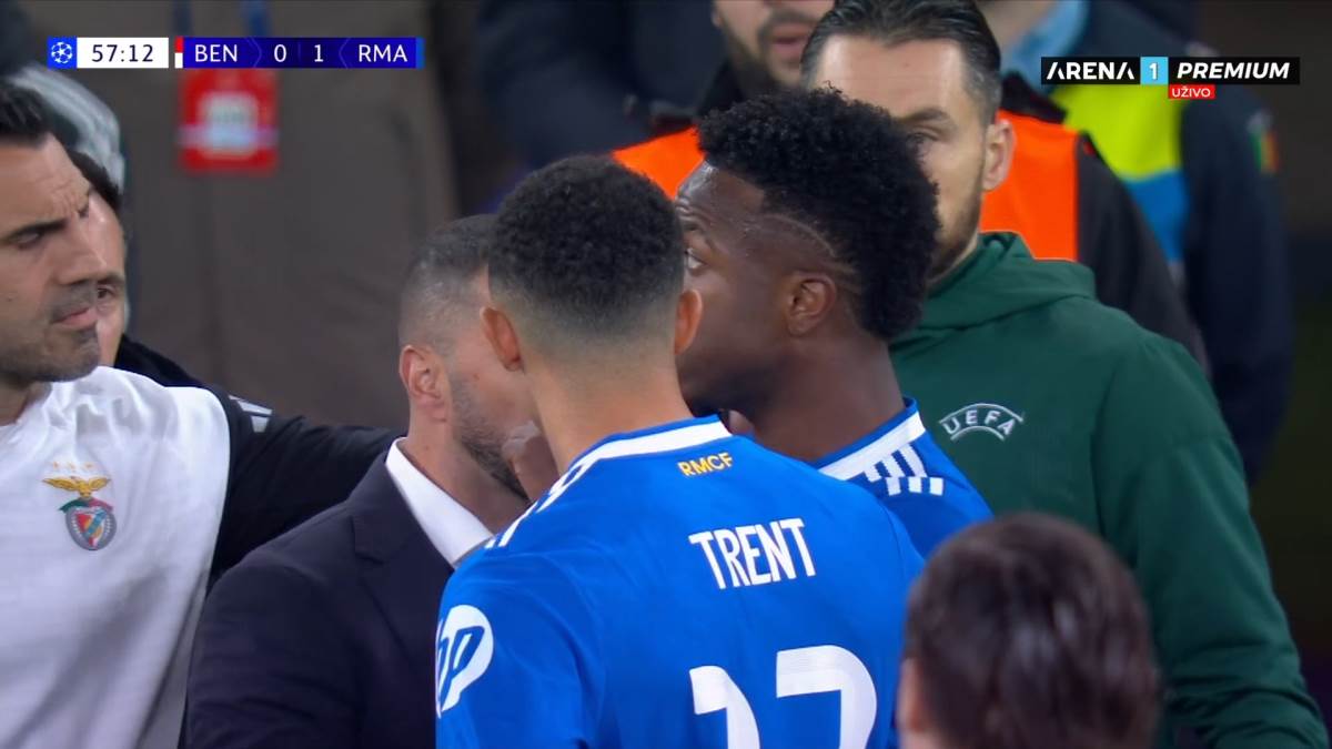 Benfika - Real Madrid, prekid meča (5).png
