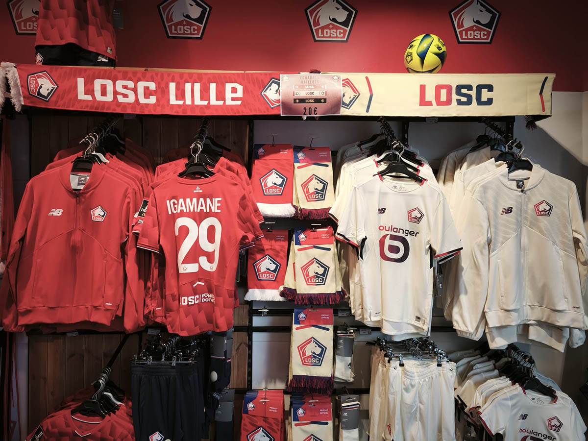 Klupska prodavnica Lil (1).jpg