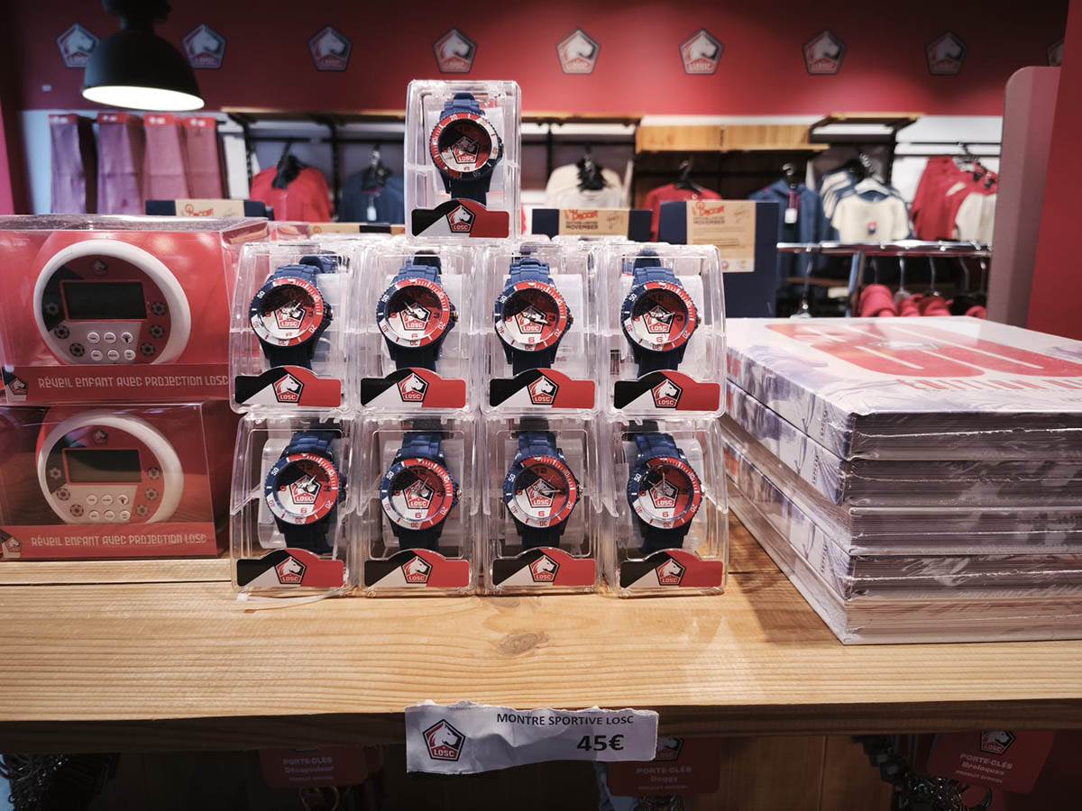 Klupska prodavnica Lil (2).jpg