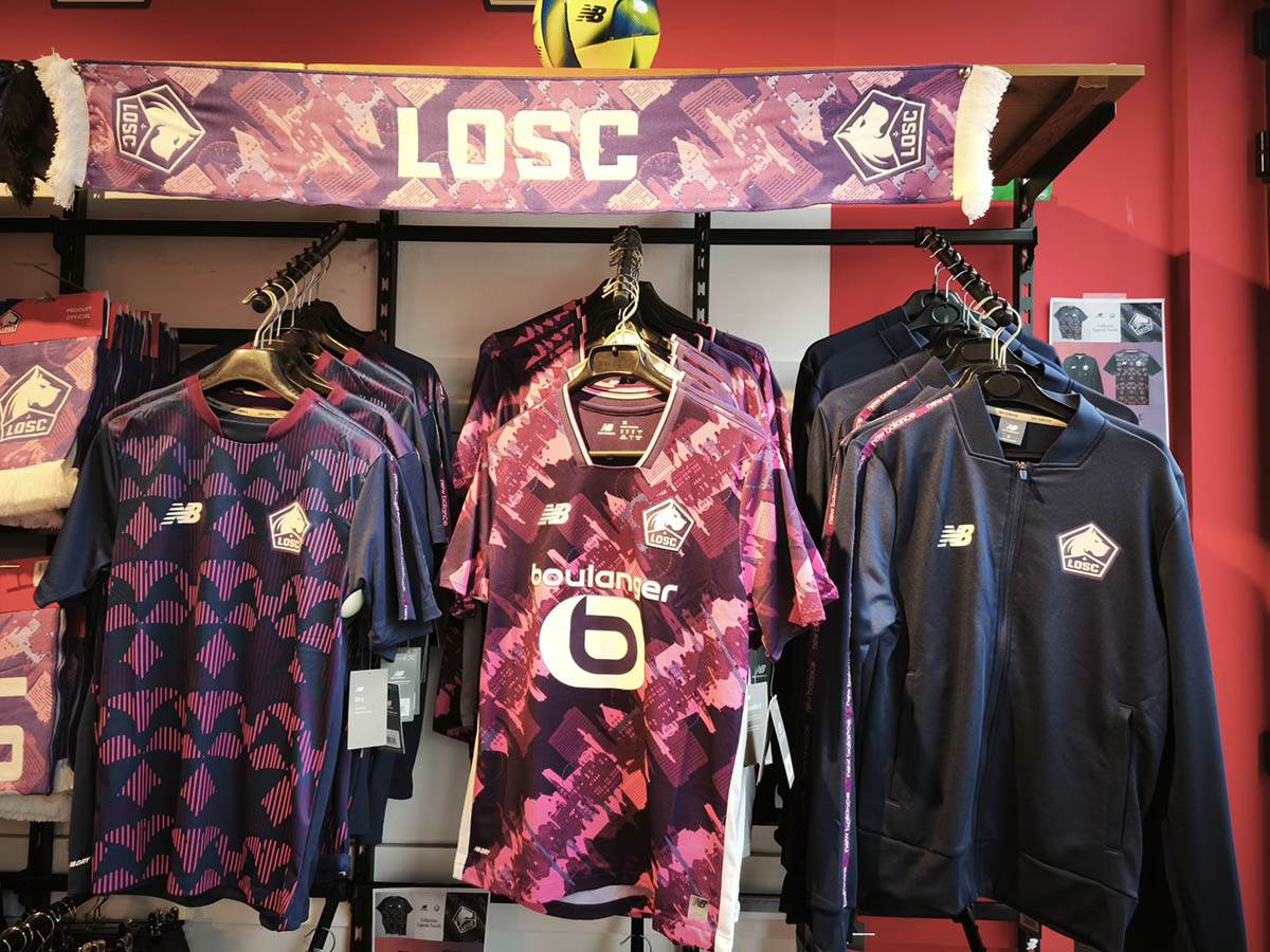 Klupska prodavnica Lil (5).jpg