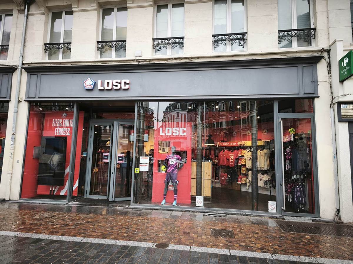 Klupska prodavnica Lil (11).jpg