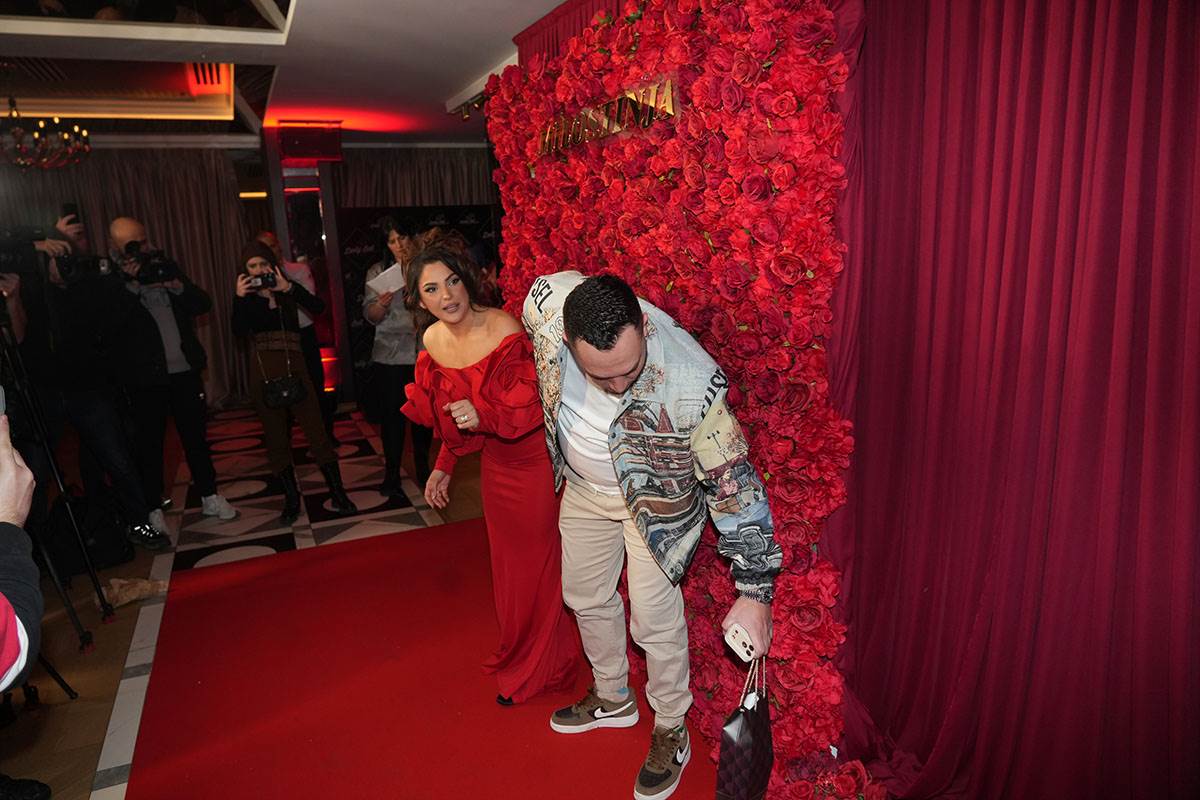 Nenad Marinković Gastoz devojka (1).jpg