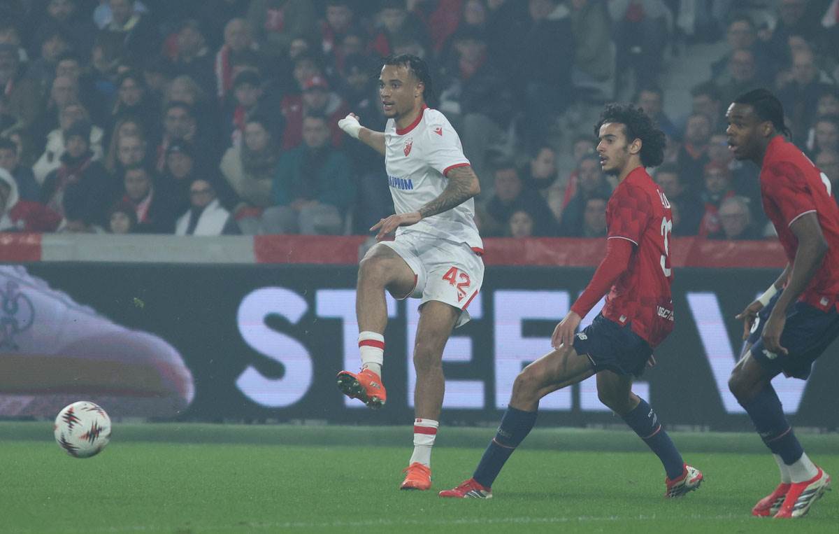 Lil - Crvena Zvezda (3).jpg