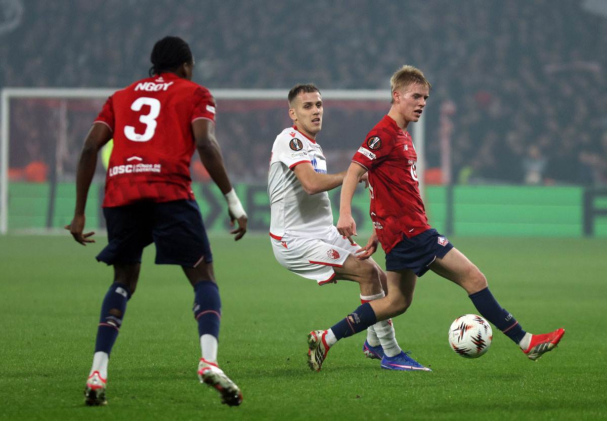 Vladimir Lučić u prodoru na Lil Zvezda